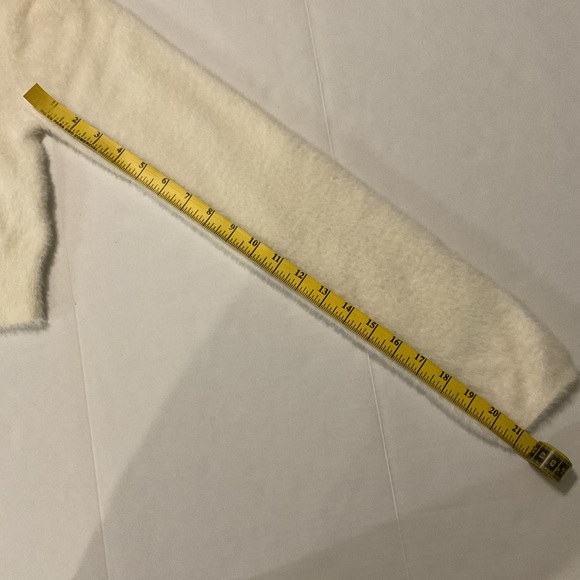 Amanda Uprichard Soft Cream Sweater - Picture 5 of 7